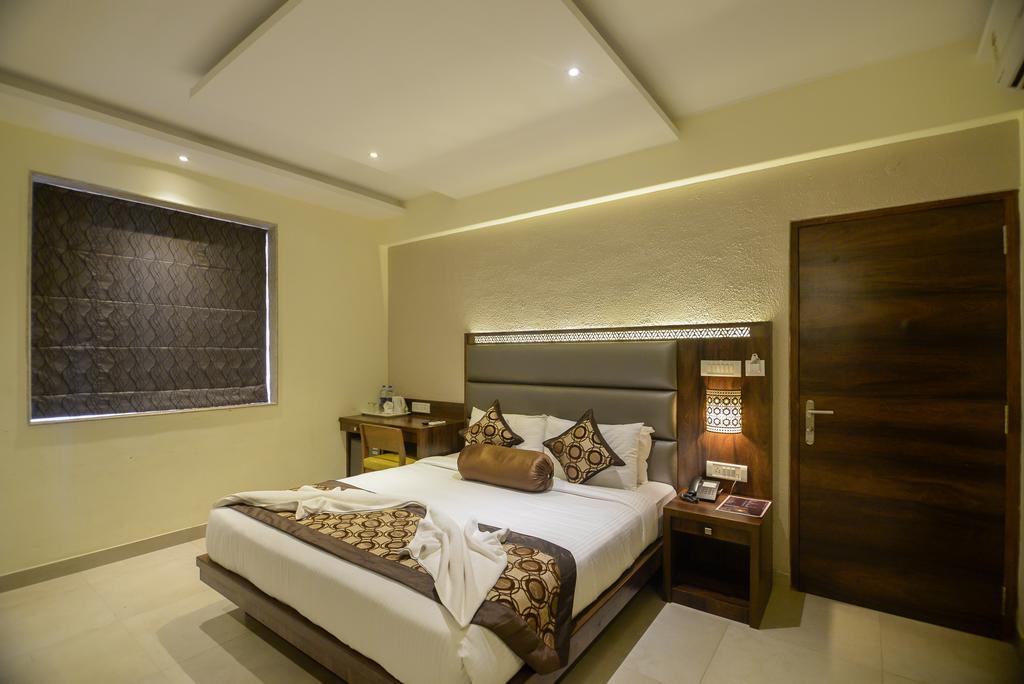 Sunkissed Plaza Hotel Calangute Buitenkant foto