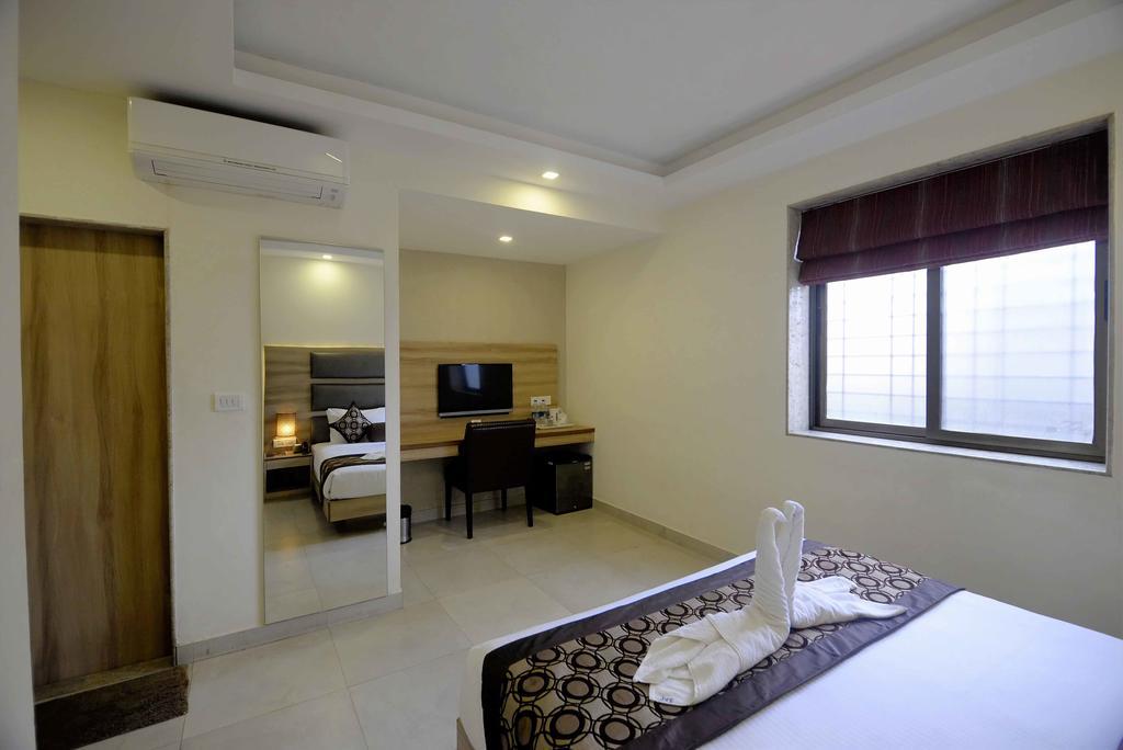 Sunkissed Plaza Hotel Calangute Buitenkant foto