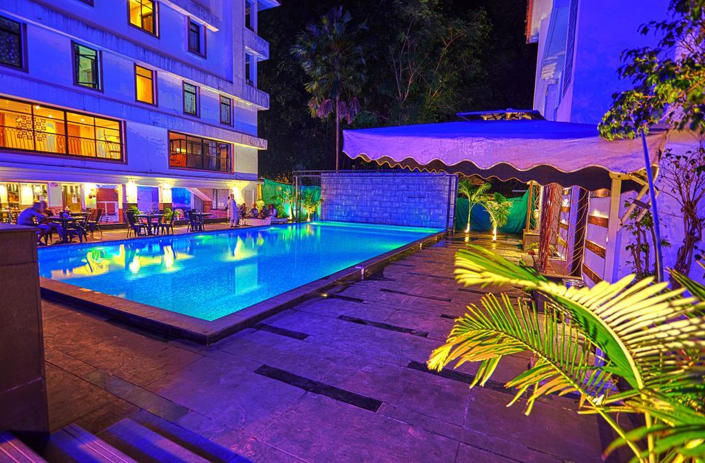 Sunkissed Plaza Hotel Calangute Buitenkant foto