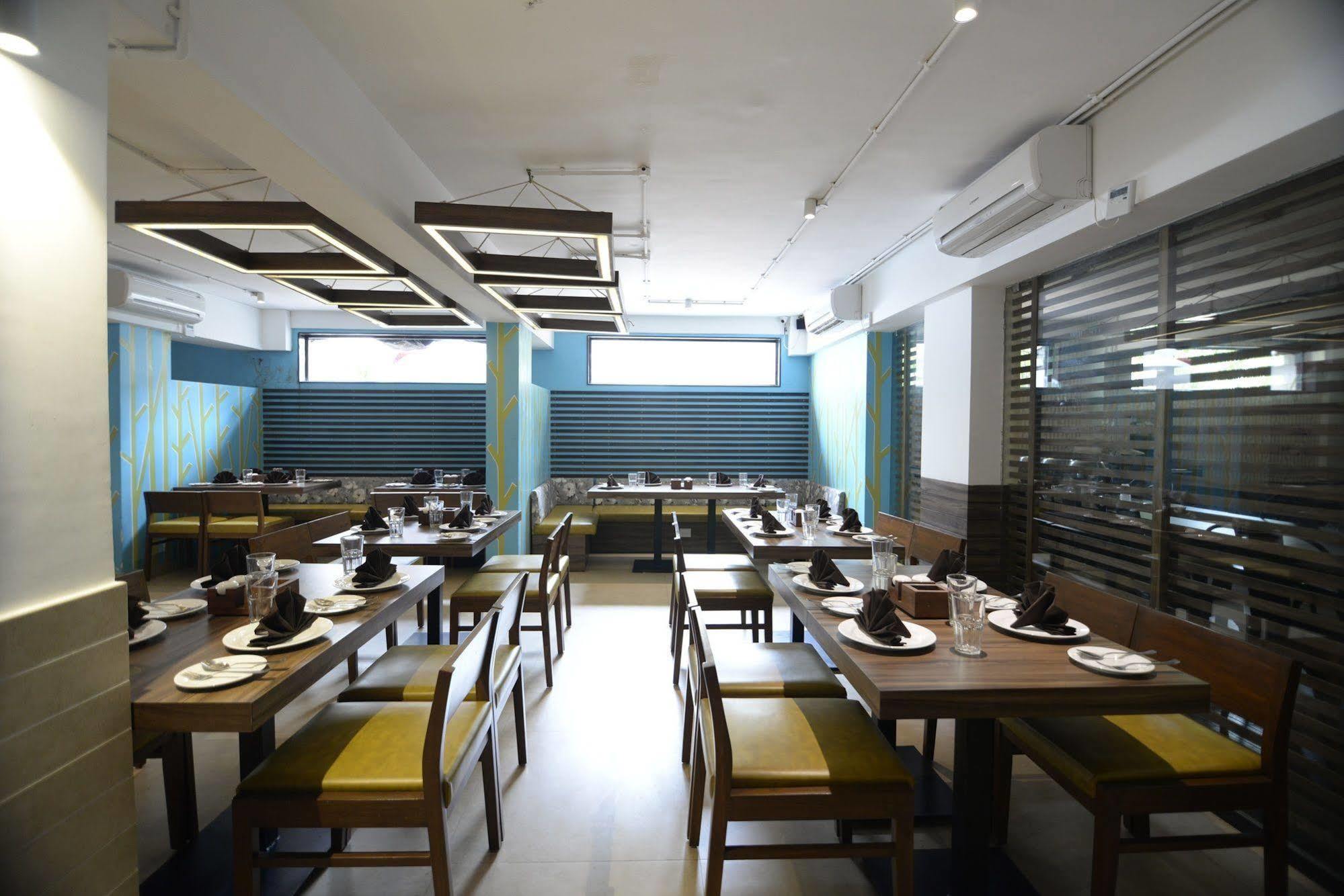 Sunkissed Plaza Hotel Calangute Buitenkant foto