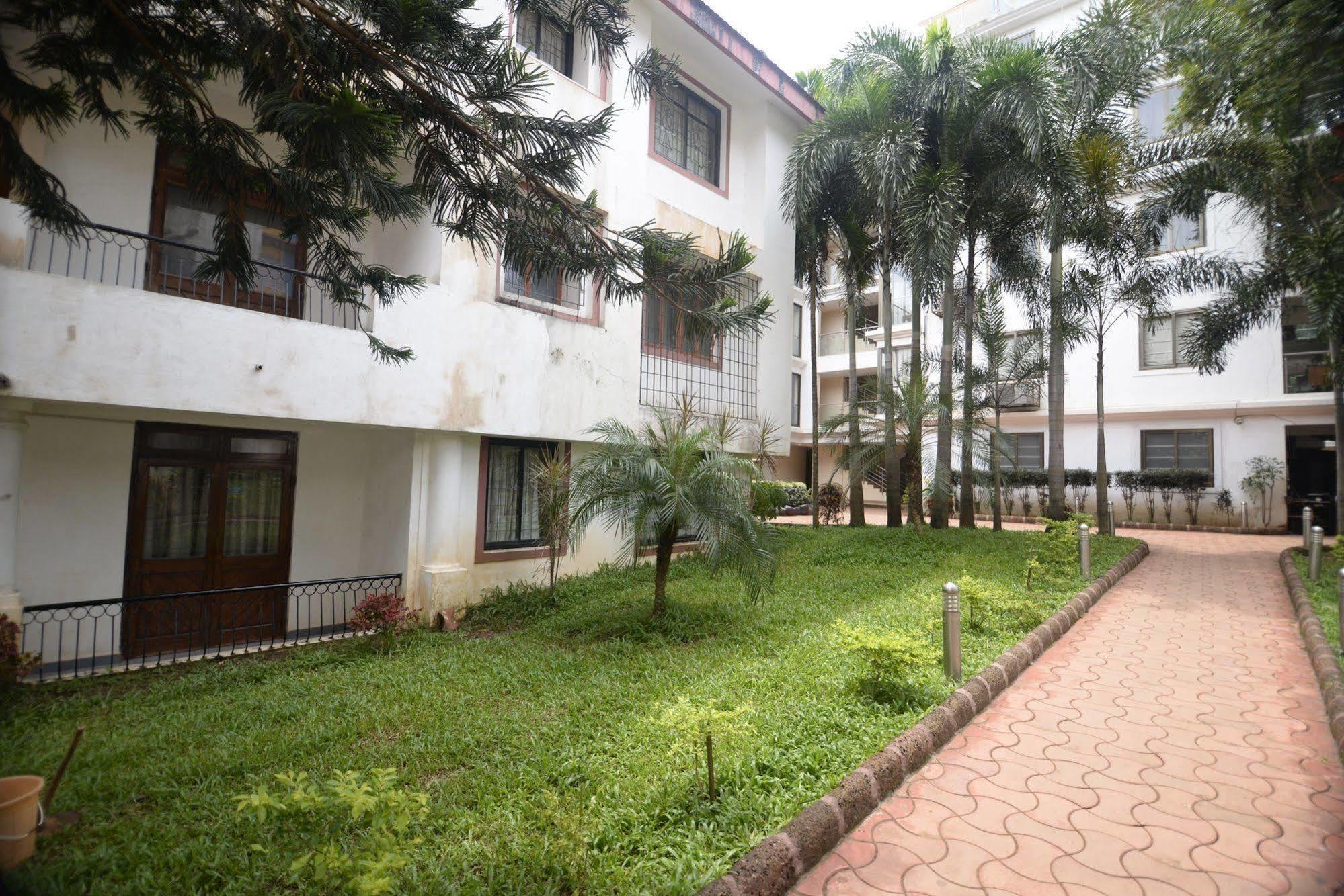 Sunkissed Plaza Hotel Calangute Buitenkant foto