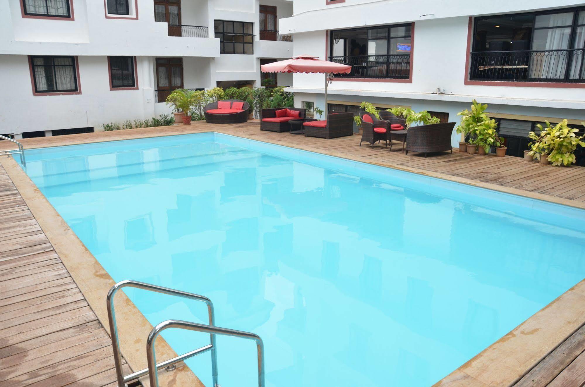 Sunkissed Plaza Hotel Calangute Buitenkant foto