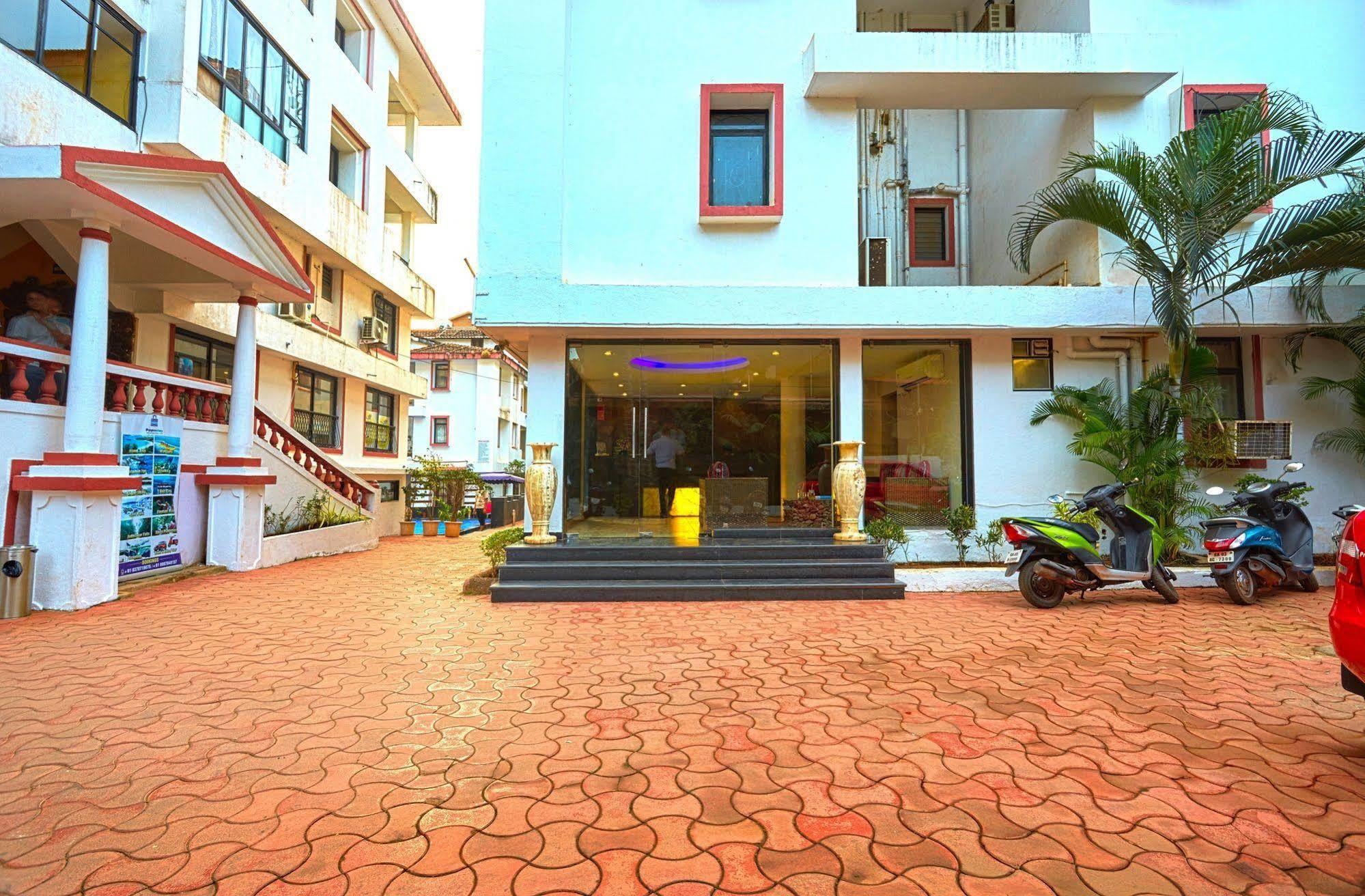 Sunkissed Plaza Hotel Calangute Buitenkant foto